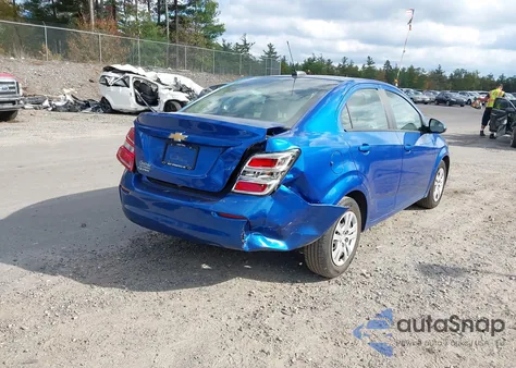 2020 Chevrolet Sonic Fwd Ls z USA, uszkodzony, nr VIN 1G1JB5SB7L4100239